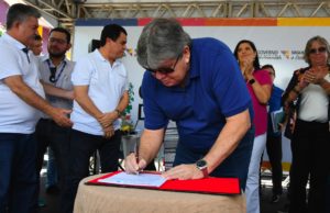 Governador autoriza início da obra de esgotamento sanitário de Poço de José de Moura